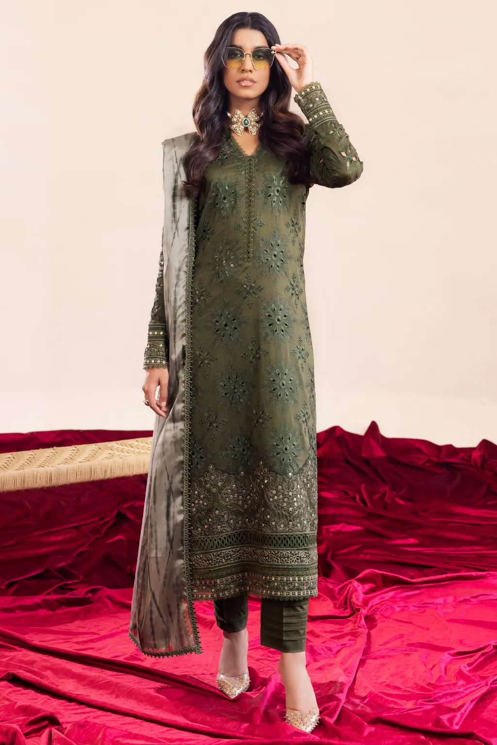 Iznik Aashiaan Festive Lawn Collection – AL-06 Zareen