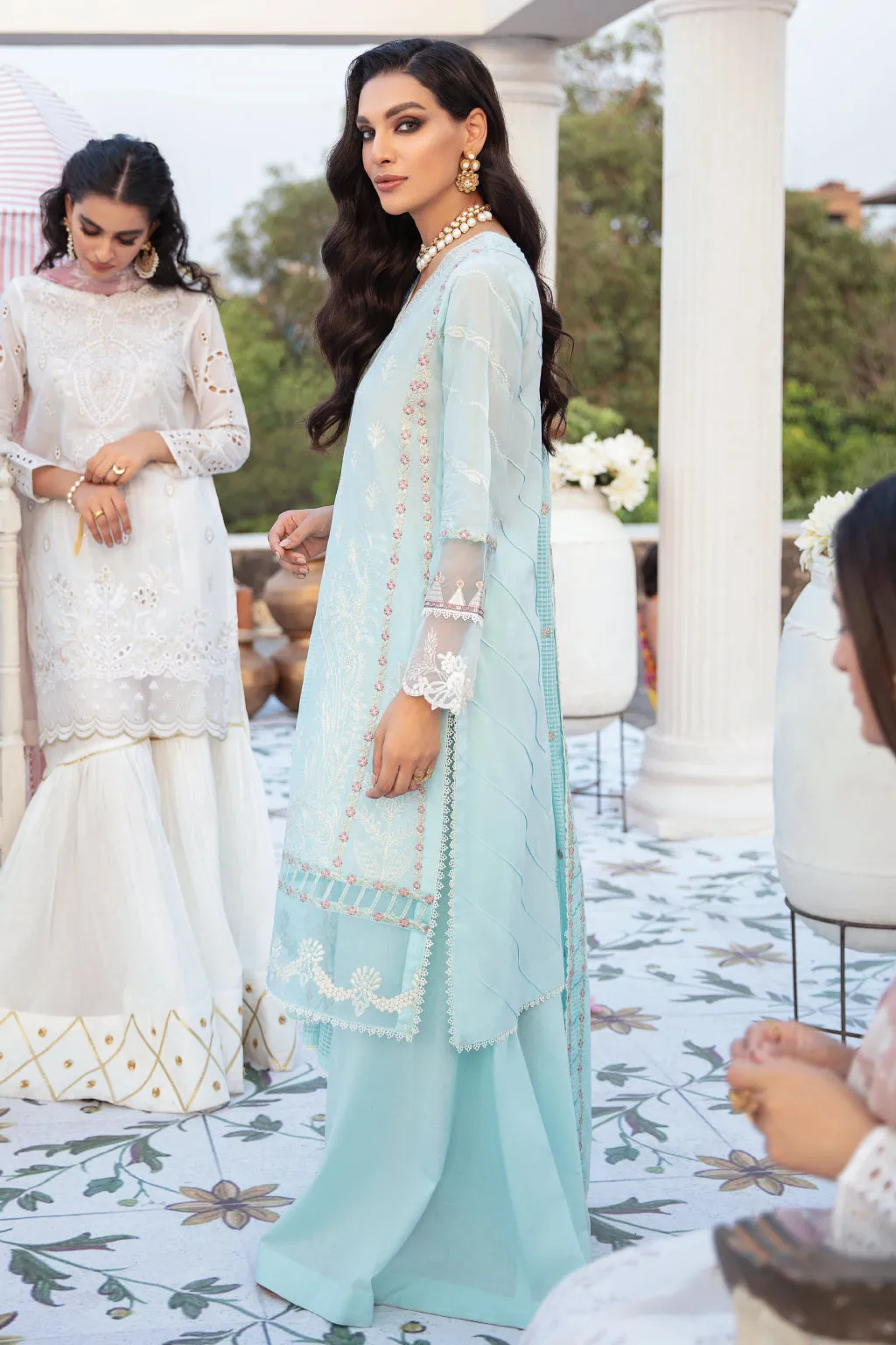 IZNiK Mizaj Festive Eid Lawn Collection  – ML-05 Aiza