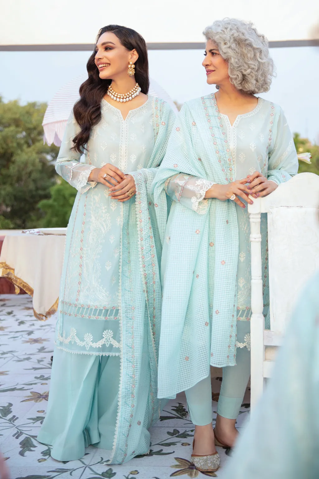 IZNiK Mizaj Festive Eid Lawn Collection  – ML-05 Aiza