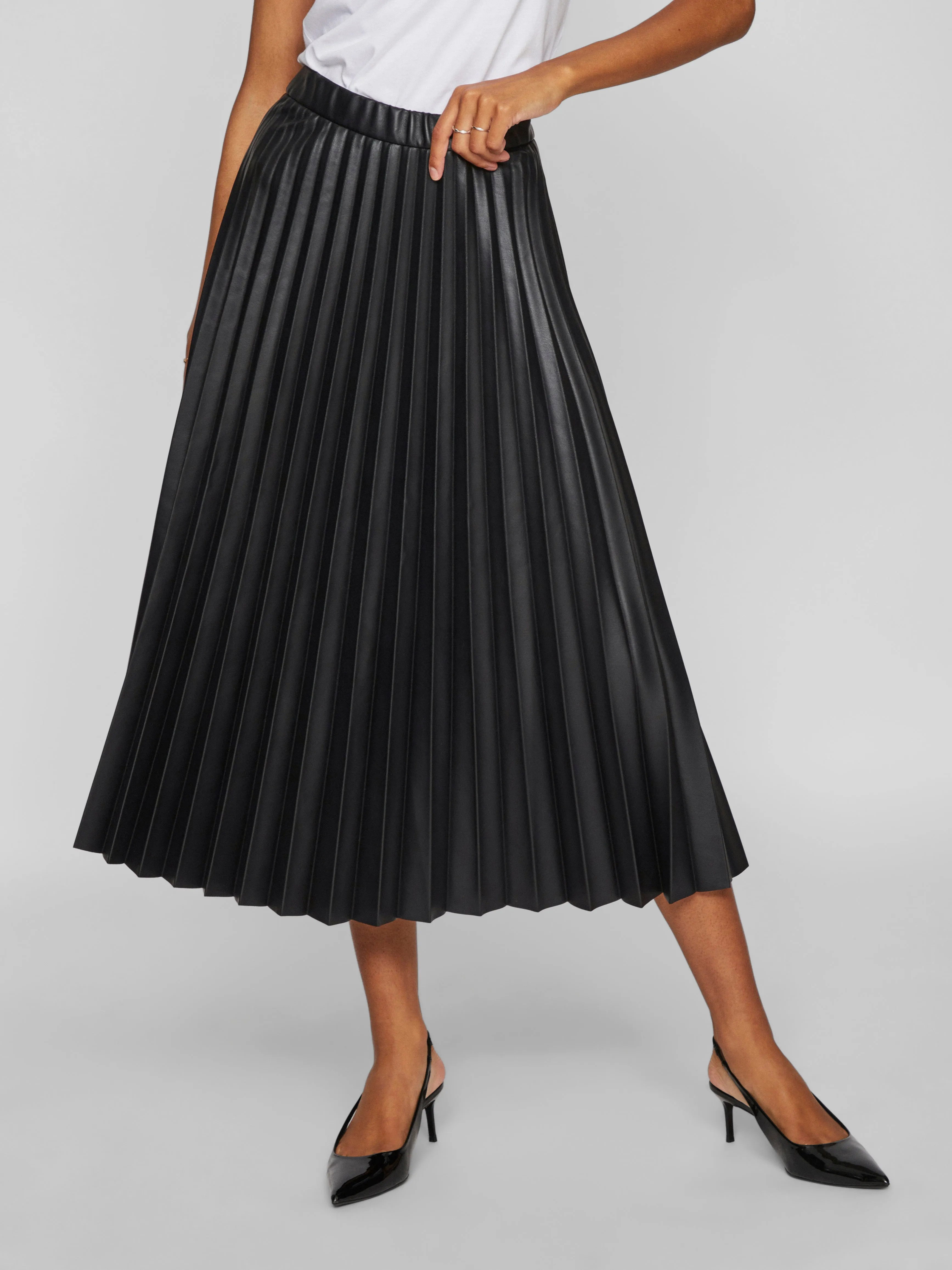 Miriam Faux Leather Midi Skirt (Black)